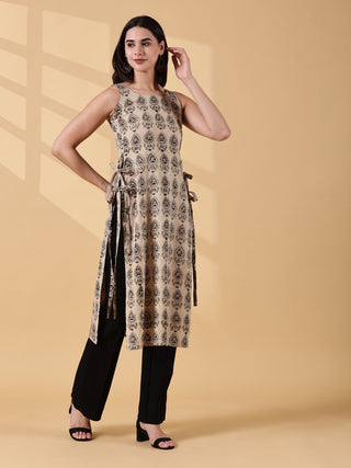 Pramiti Side-Slit Cotton Kurta - Sand Beige & Black Kalamkari