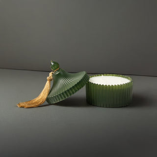 Crest Jar Candle with Tassel on Top Lid