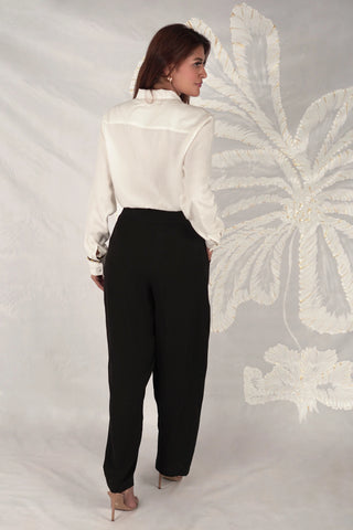 Saorsa White Embroidered Shirt